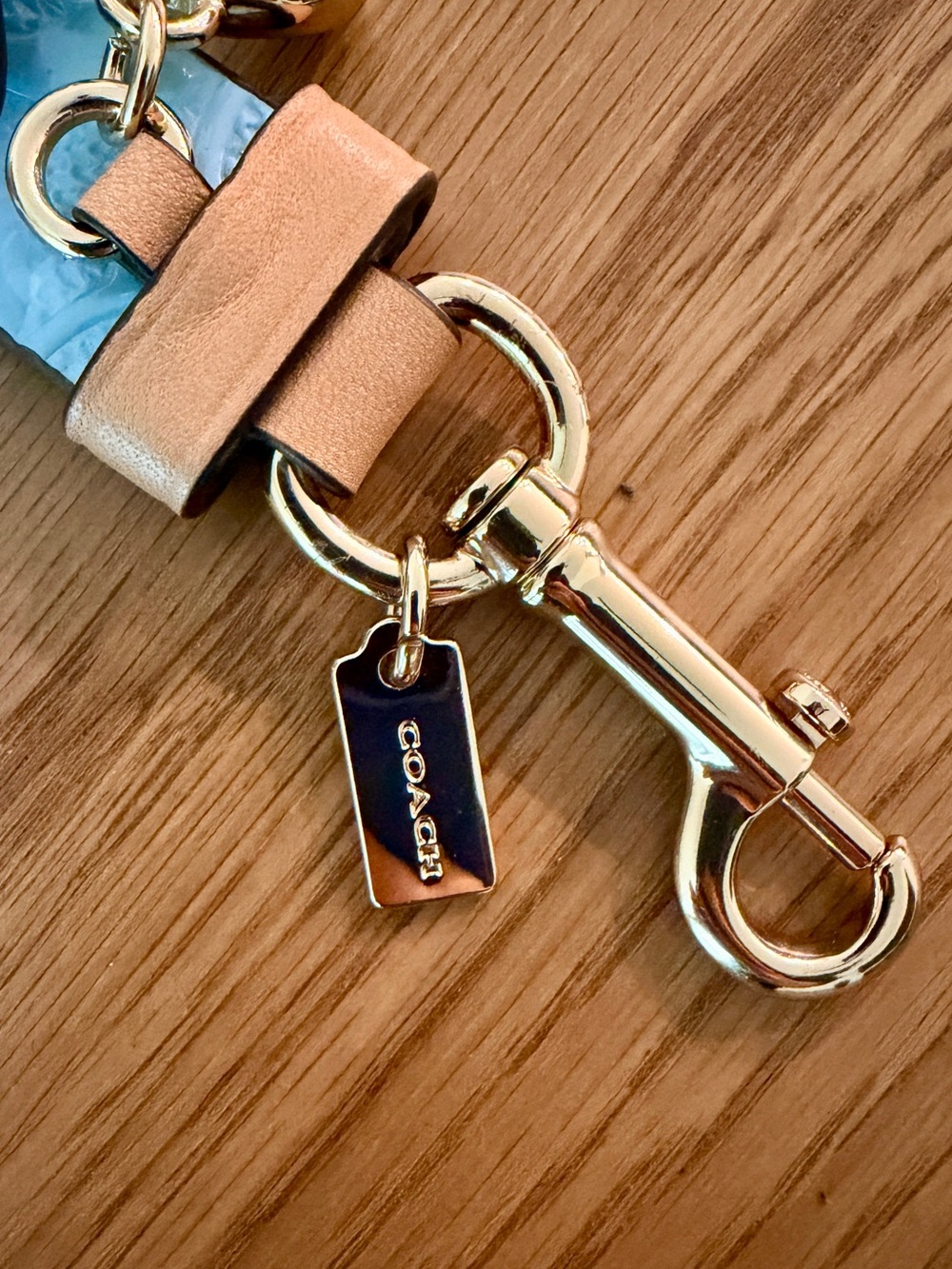 Coach Trigger Snap Bag Charm Keychain - Picture 3 of 5